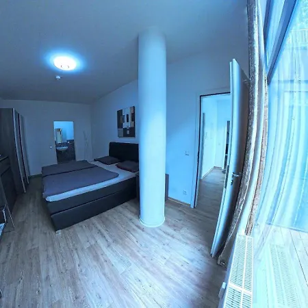 Unibetta Real Estate * Bonn